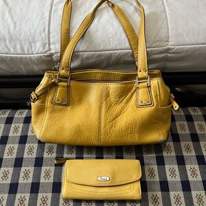 Fossil Mustard Yellow Pebbled Leather Shoulder Bag with Matching Wallet